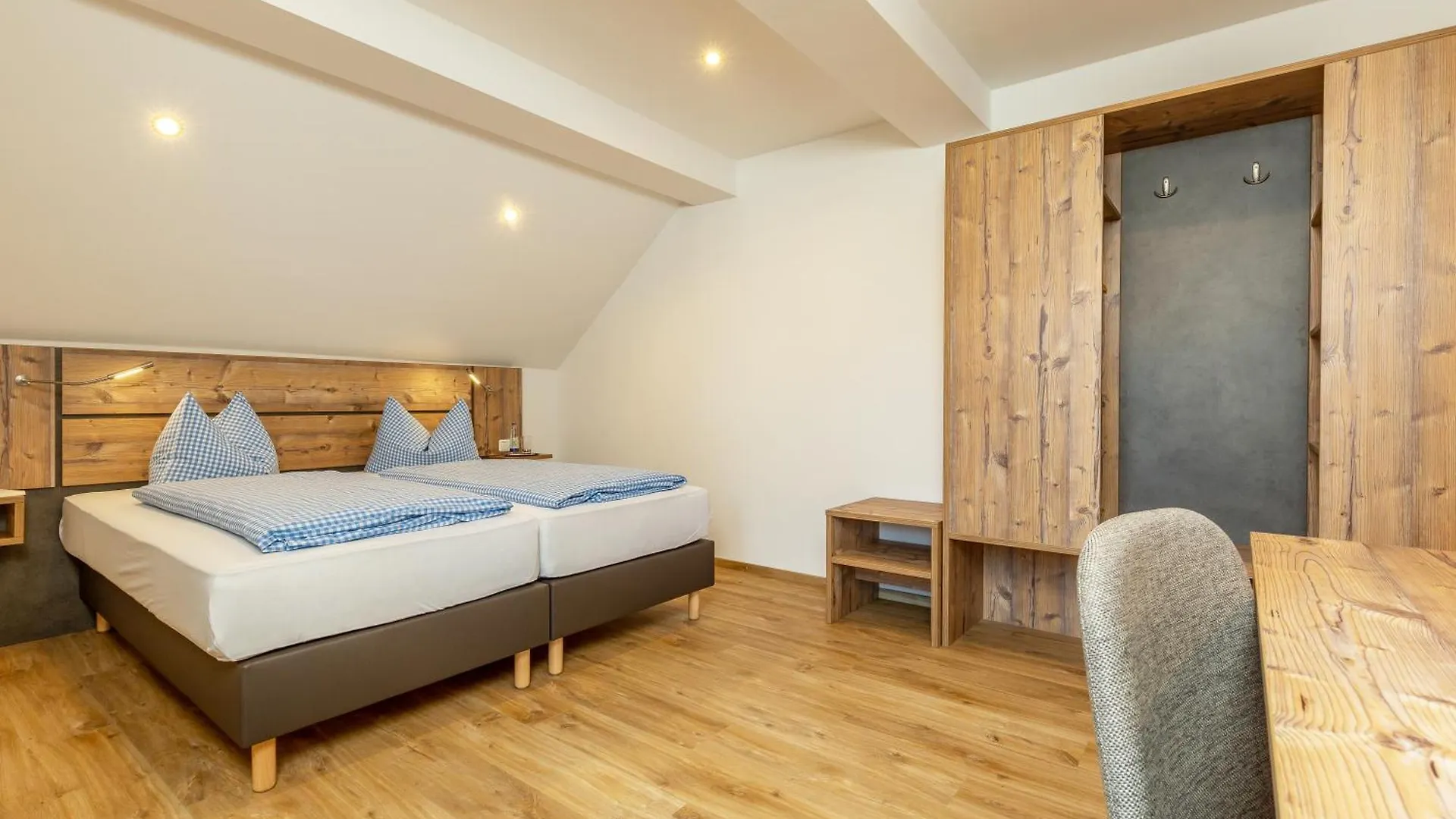 ***  Hotel Zum Forst Kranzberg Německo